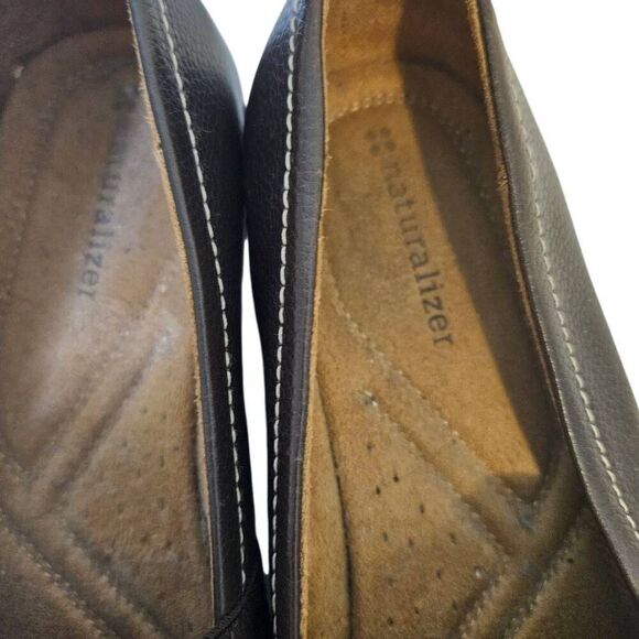 Naturalizer womens loafers, brown leather. Size 8. - Picture 3 of 5